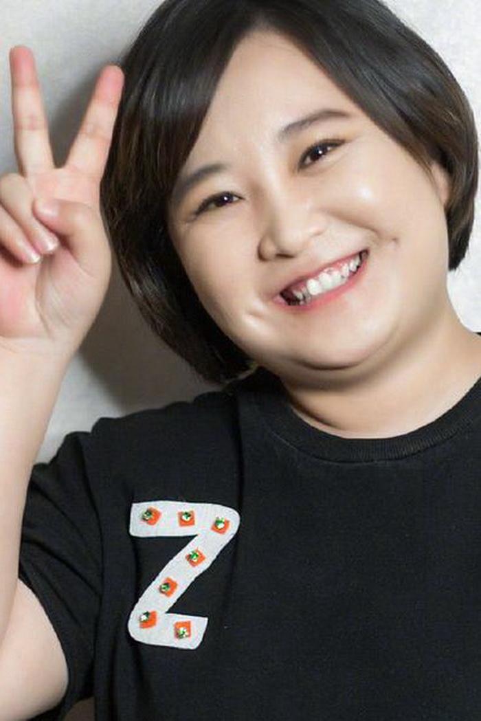 贾玲.jpg