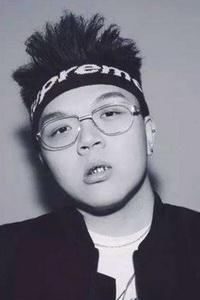 182艾福杰尼.jpg