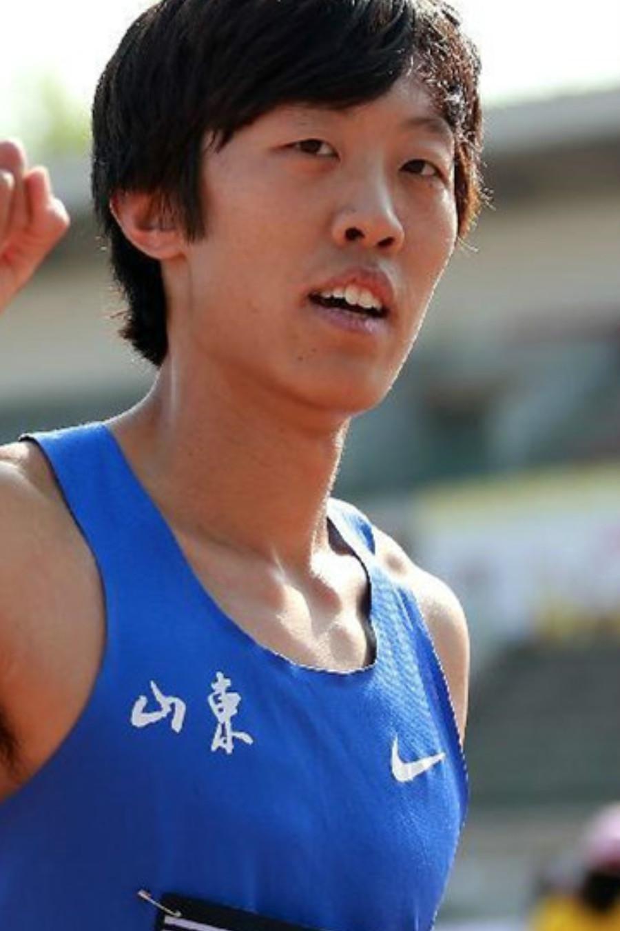 张国伟.jpg