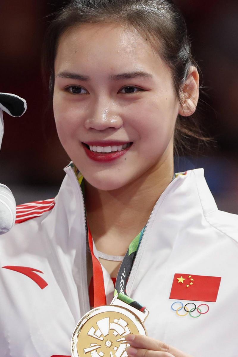 朱雪莹.jpg