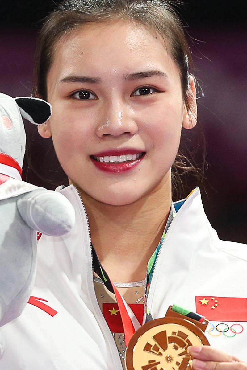刘灵玲.jpg
