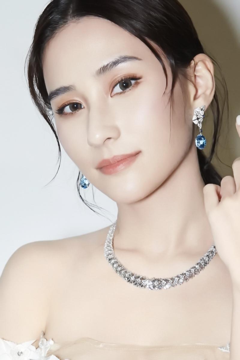 何超莲.jpg
