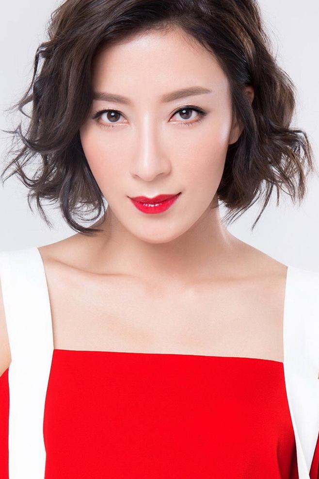 杨怡.jpeg
