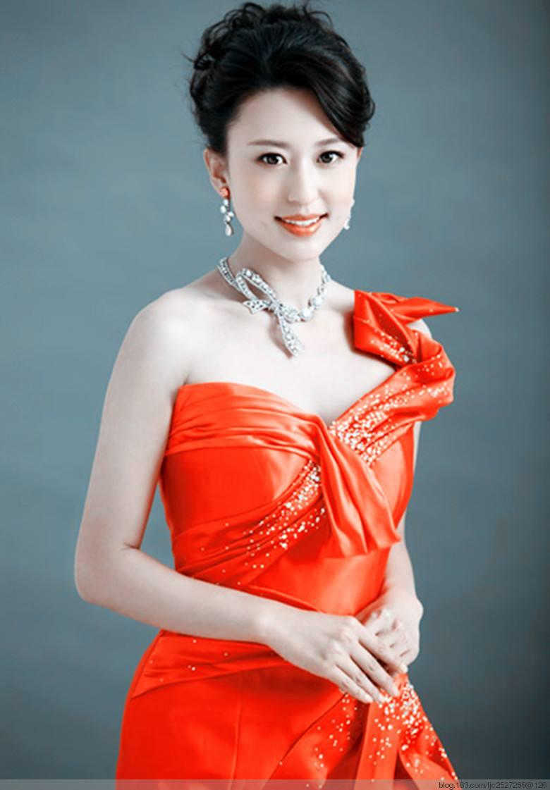 张蕾.jpg
