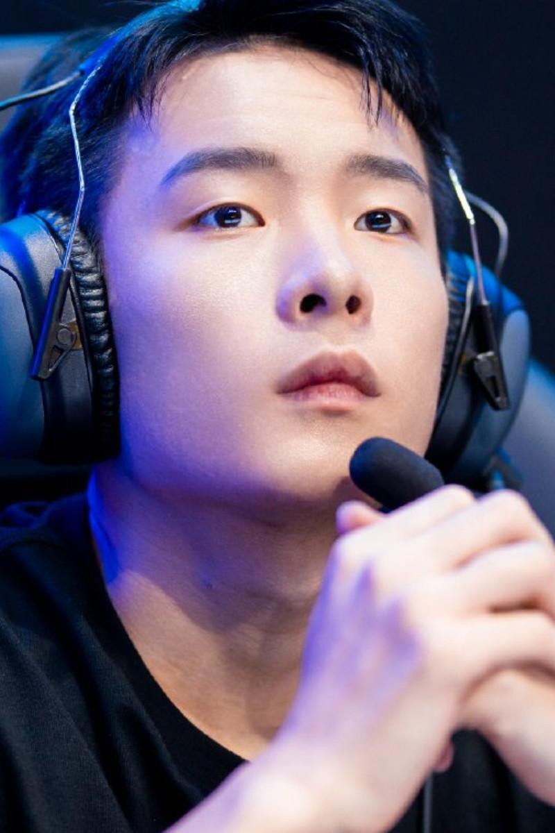 李小龙.jpg